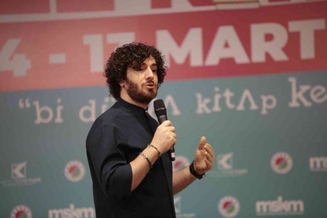 Kepez Kitap Fuarı’nda, Ney Sesi İle Bütünleşen Söyleşi