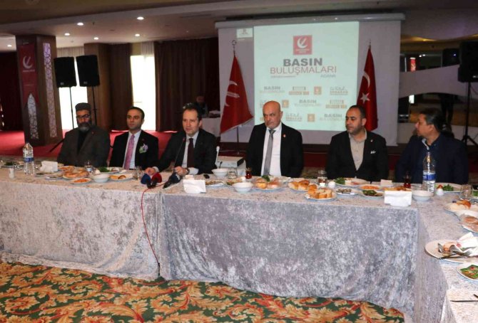 Erbakan: “Altılı Masanın Mutabakatlarıyla Dertlerimizden Kurtulamayız”