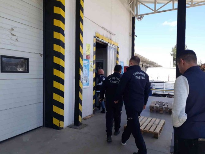 Diyarbakır’da Market Deposunda 10 Ton Stoklanmış Yağ Bulundu