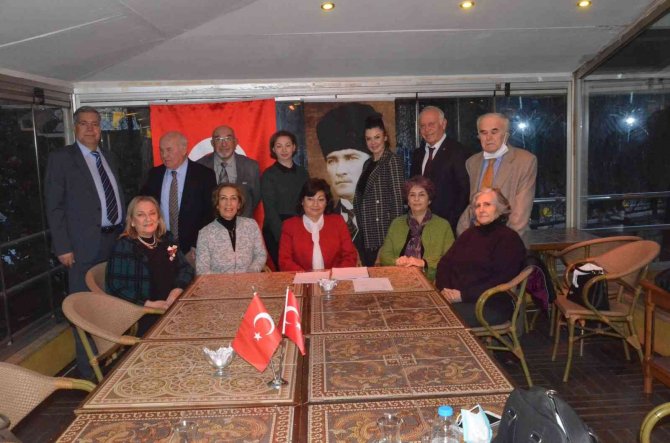 Zihinsel Yetersizlik, Araştırma, Eğitim Ve Kazanma Vakfı Başkanlığına Berrin Savaş Tekir Seçildi