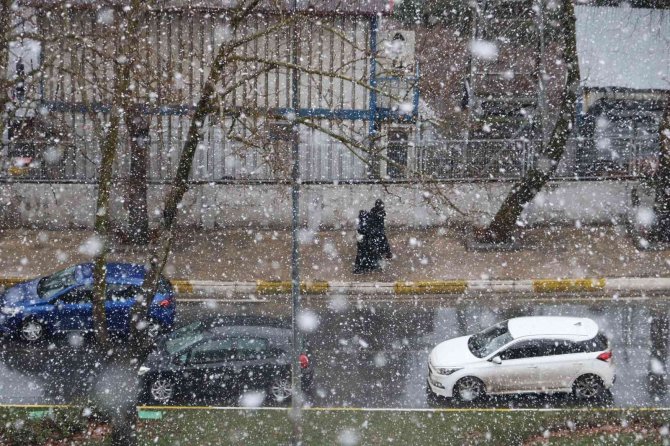 Zonguldak’ta Kar Etkili Oldu