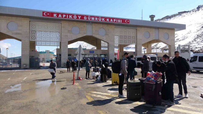 İ̇ranlı Turistler Nevruz İçin Van’a Akın Etmeye Başladı