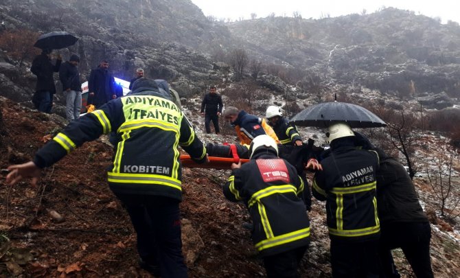 Öğrenci Servisi Şarampole Devrildi: 10 Yaralı