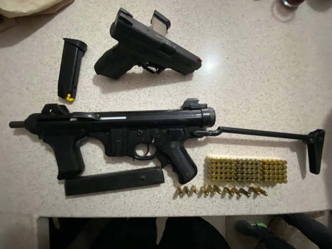 Silah Kaçakçılarına Ve Tefecilere ‘Bulut’ Operasyonu: 17 Gözaltı