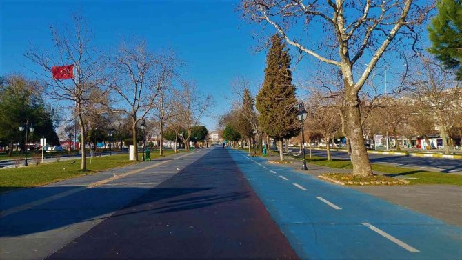 İ̇stanbul’da Kar Tekirdağ’da Güneş