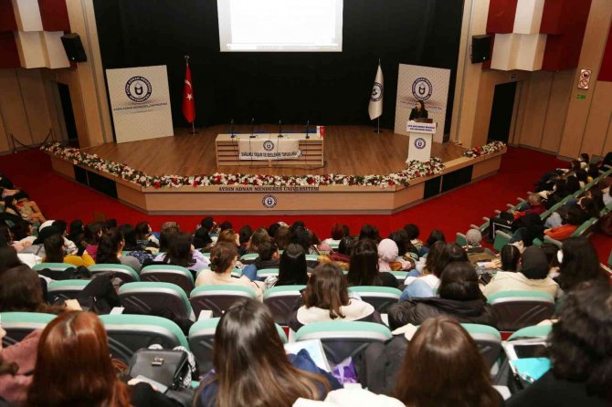 Adü’de Sağlıklı Yaşam Ve Beslenme Topluluğu Mesleki Gelişim Konferansı Gerçekleşti