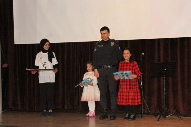 Hizan’da “12 Mart İ̇stiklal Marşı’nın Kabulü Ve Mehmet Akif Ersoy’u Anma Günü” Programı