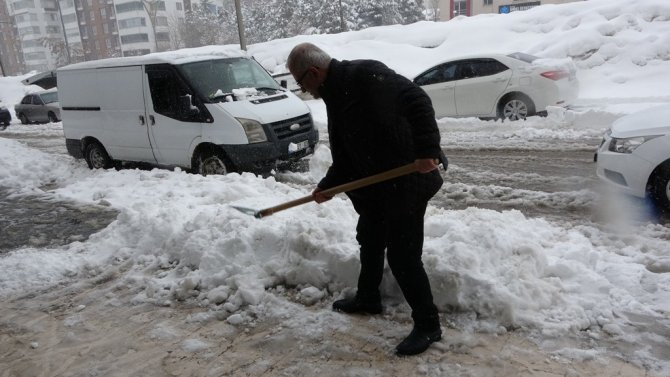 Bitlis’te 162 Köy Yolu Ulaşıma Kapandı