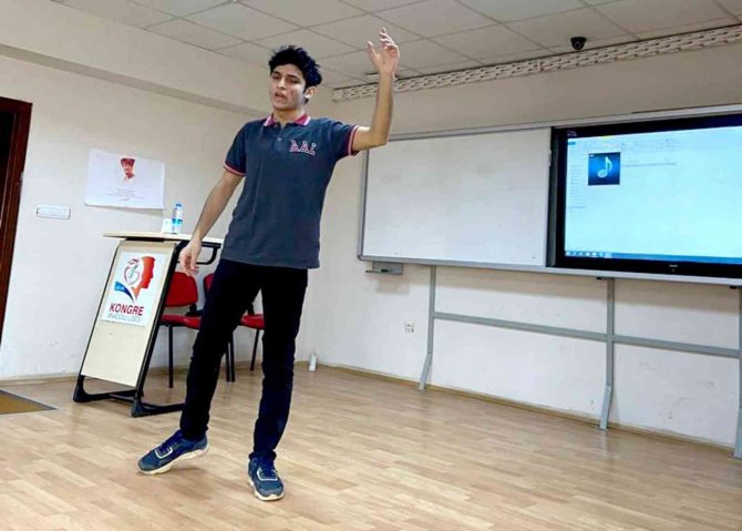 “Çanakkale Şehitlerine” Şiirini En Güzel Okumak İçin Yarıştılar