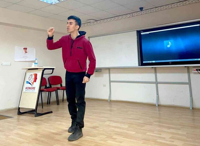 “Çanakkale Şehitlerine” Şiirini En Güzel Okumak İçin Yarıştılar