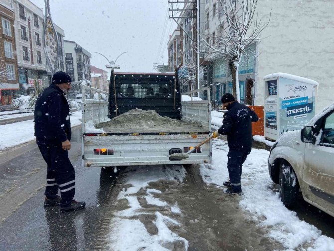 Başkan Bıyık, Koordinasyon Merkezi’nde Çalışmaları Takip Etti