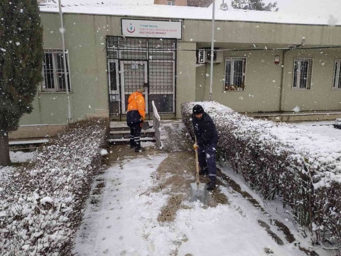 Başkan Bıyık, Koordinasyon Merkezi’nde Çalışmaları Takip Etti