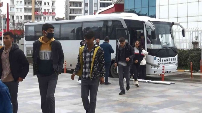 Diyarbakır’da 280 Çocuk İlk Defa Sinemayla Tanıştı