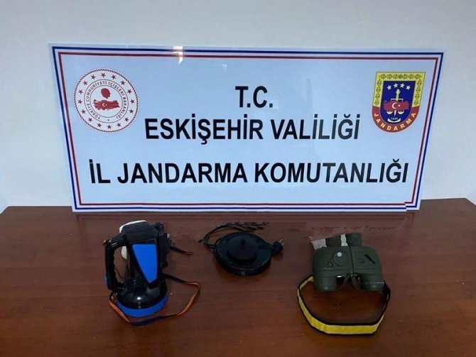 Hırsızlık Şüphelisi 7 Kişi Çaldıkları Malzemelerle Birlikte Yakalandı