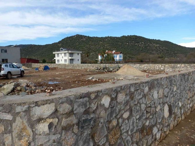 Fethiye’de 181 Kaçak Yapı Mühürlendi