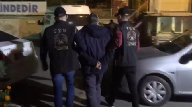 İ̇zmir Merkezli Fetö Operasyonunda 44 Tutuklama