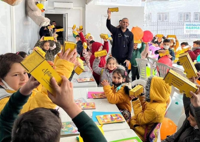 Gezici Motivasyon Ve Eğitim Tırı” Harmancık’ta Öğrencilerle Buluştu