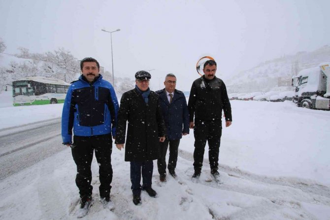 Hacılar’da Ekipler Kesintisiz Çalışıyor