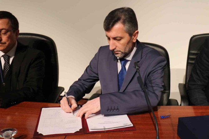 İ̇nönü Üniversitesi’nde Toplu İş Sözleşmesi İmzalandı