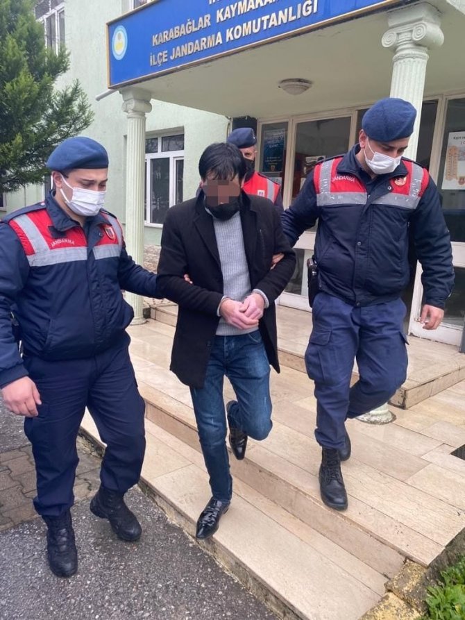 İ̇zmir’de Suç Operasyonu: 8 Kişi Tutuklandı