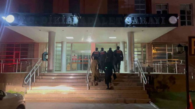 İ̇zmir’de Suç Operasyonu: 8 Kişi Tutuklandı