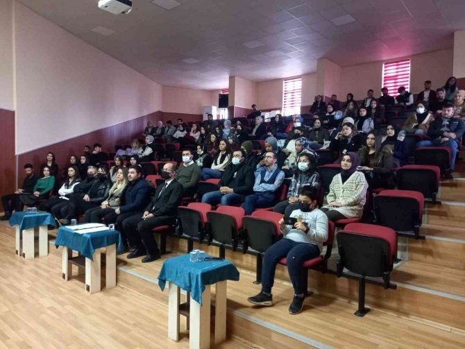 Üniversitede İ̇stiklal Marşı’nın Kabulü Konulu Söyleşi