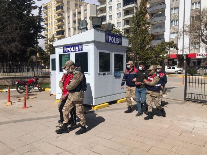 Silahla Gasp Yapan 2 Kişi Yakalandı