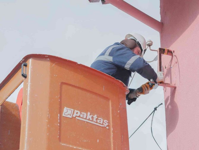 Sokak Lambalarına Bakım Ve Onarım