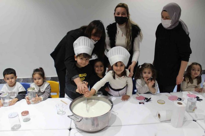 Mutfak Atölye Dersinde ‘Yoğurt Mayalıyoruz’ Etkinliği