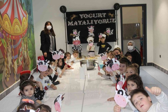 Mutfak Atölye Dersinde ‘Yoğurt Mayalıyoruz’ Etkinliği