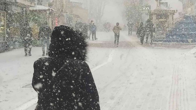 Kütahya’daki Kar Fırtınasında Göz Gözü Görmedi