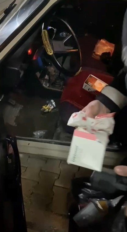 Kütahya’da Polisin ’Dur’ İhtarına Uymayan Araçtan Kaçak Tütün Ve Kurusıkı Silah Çıktı