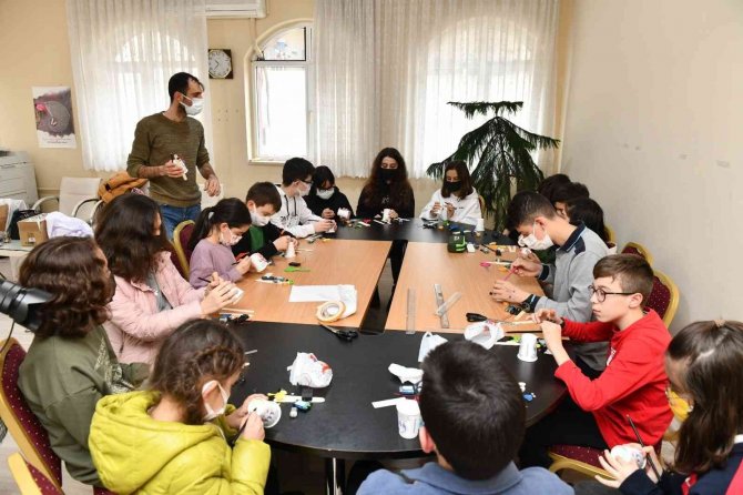 Mustafakemalpaşa’da Geleceğin Dahileri Yetişiyor