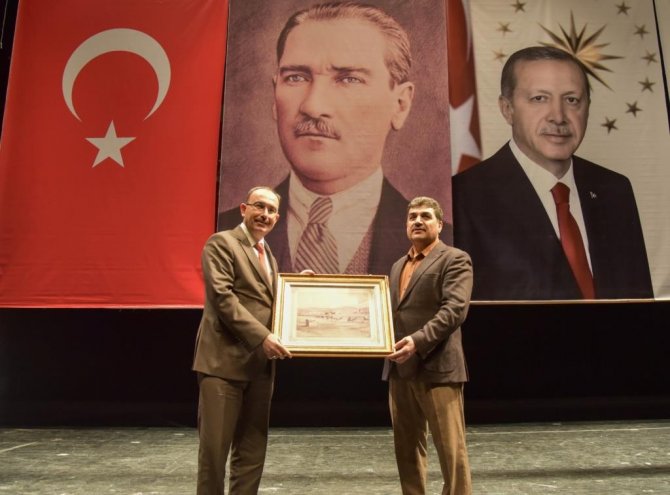 Bilecik’te ‘Mehmet Akif’i Ve İ̇stiklal Marşını Anlama’ Konferansı Düzenlendi