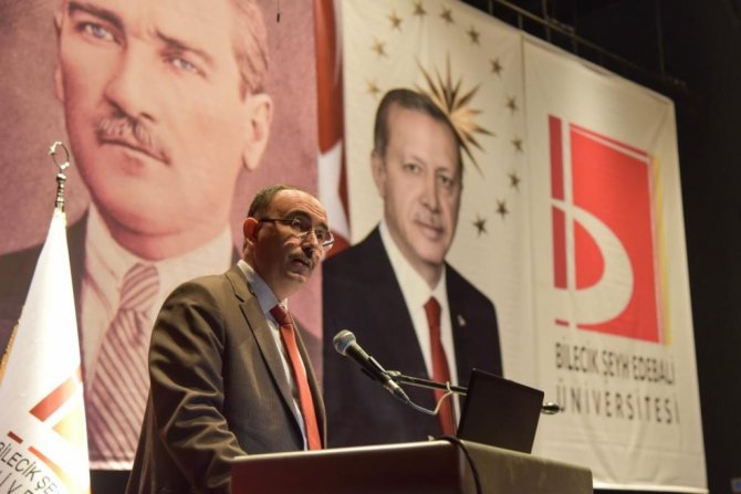 Bilecik’te ‘Mehmet Akif’i Ve İ̇stiklal Marşını Anlama’ Konferansı Düzenlendi