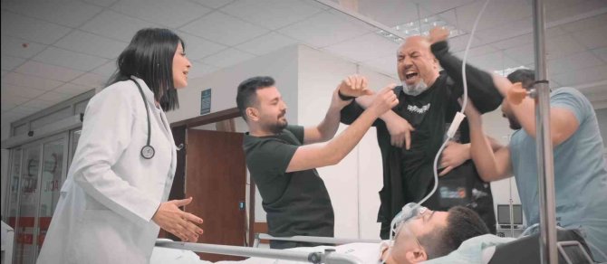 Sağlıkta Şiddete ‘Çok Yaşa’ Klibiyle ‘Dur’ Dediler