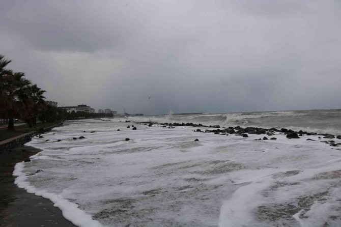 Samsun’da Karada Tipi, Denizde Fırtına