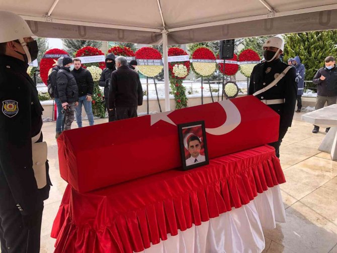 Bakan Soylu, Şehit Komiser Yardımcısı Abdullah Yasir Binici’nin Cenazesine Katıldı