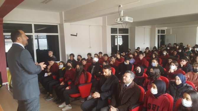 Simav İ̇lçe Müftüsü Serçe, Fen Lisesi Öğrencileriyle Bir Araya Geldi