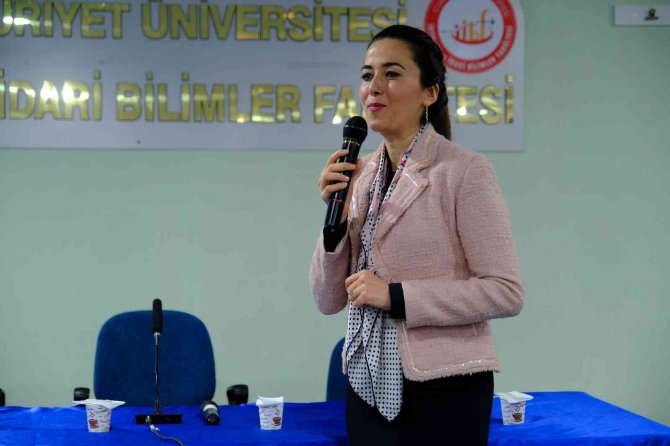 Sivas’ta “İ̇ş Hayatında Cinsiyet Eşitsizliği” Paneli