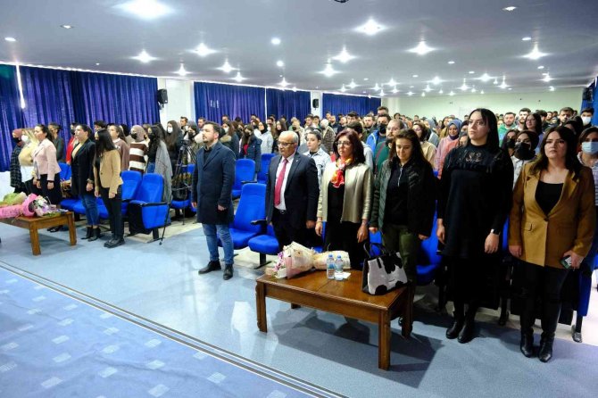 Sivas’ta “İ̇ş Hayatında Cinsiyet Eşitsizliği” Paneli