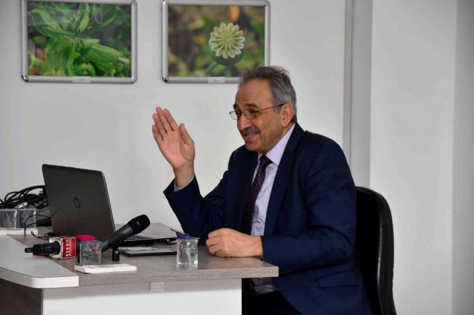 Altınova’da 4. Tıbbi Aromatik Bahçe Günleri Etkinliği Düzenlendi