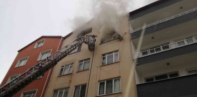 Türkeli’de Ev Yangını