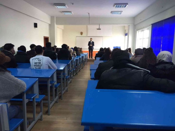 Pazarlar’da ’Değerler Eğitimi’ Konulu Konferans