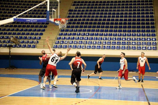 Van’da Kurumlar Arası Basketbol Turnuvası