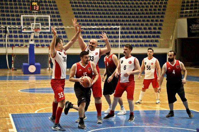 Van’da Kurumlar Arası Basketbol Turnuvası