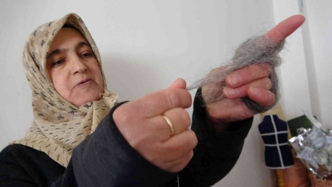 Koyun Yünleri Kadınların Eliyle Değerleniyor