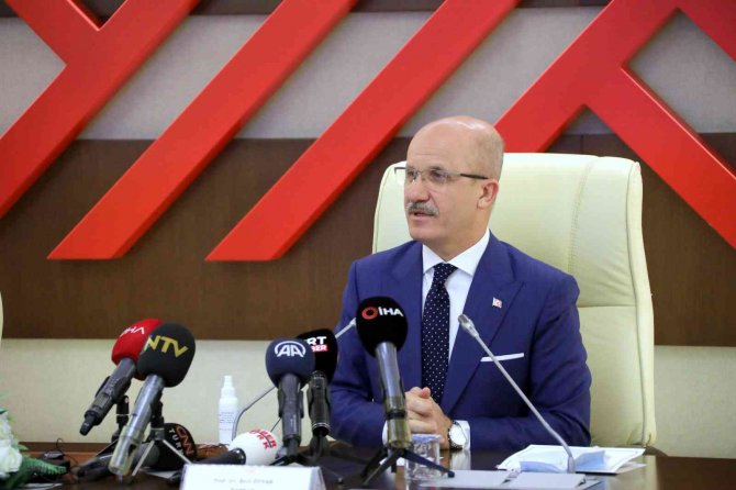 Yök Başkanı Özvar: “Ukrayna’da Okuyan Üniversite Öğrencileri İçin Kolaylık Temin Edeceğiz”