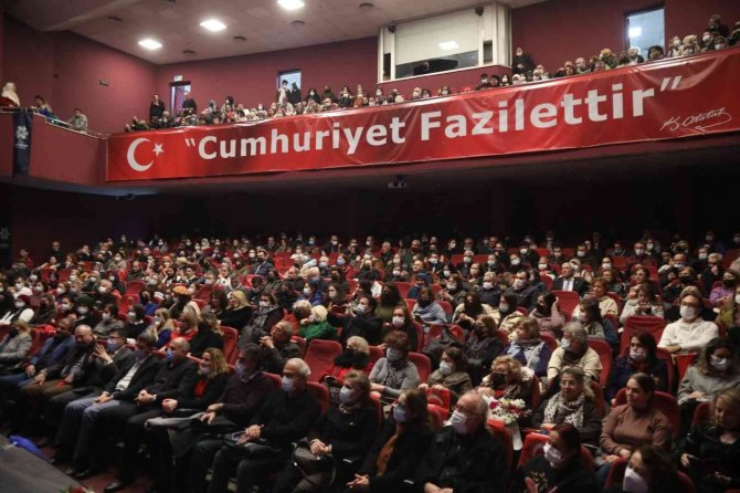 Zeki Müren Şarkılarıyla Aydın’da Anıldı
