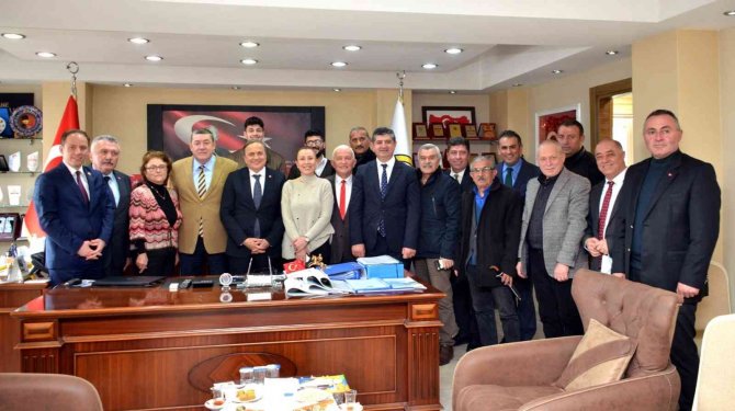 Torun; “Hizmetlerinizden Dolayi Sizlere Teşekkür Ediyorum.”